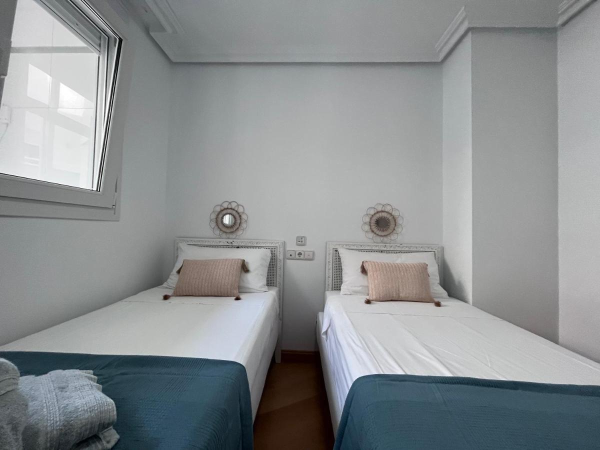 Gatu Premium Villa Turquesa Playa Y Parking Cadix Extérieur photo